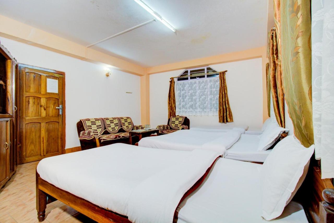 Capital O 79144 Coniferous Resort Čérápuňdží Exteriér fotografie